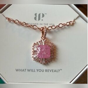 BOMB PARTY “The Hem of Twilight” OG Necklace
NK12414